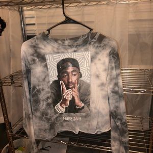 long sleeve crop top.